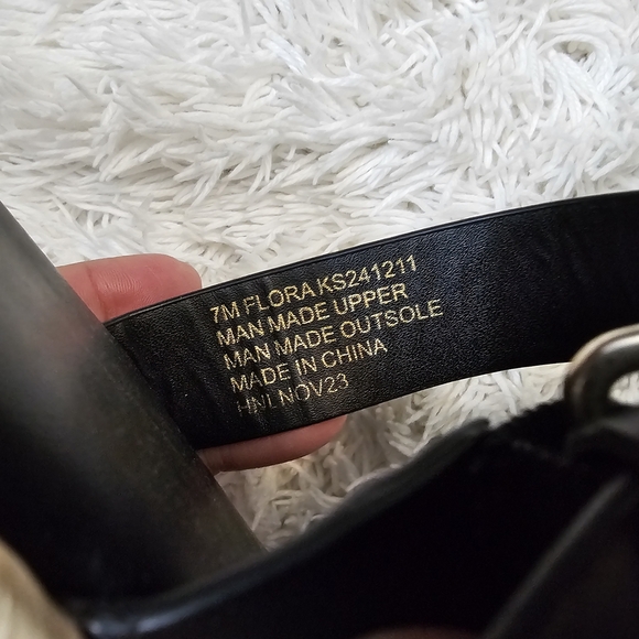 Kensie Sandals 7M Black Minimalist with Adjustable Ankle Strap - Picture 5 of 6